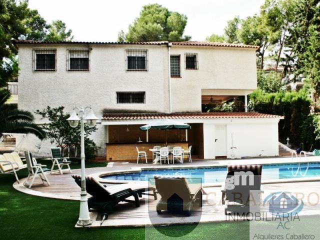 For sale of chalet in Murcia