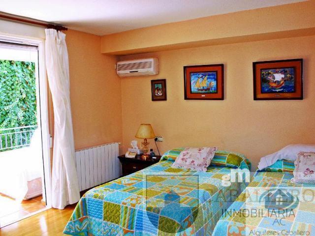 For sale of chalet in Murcia