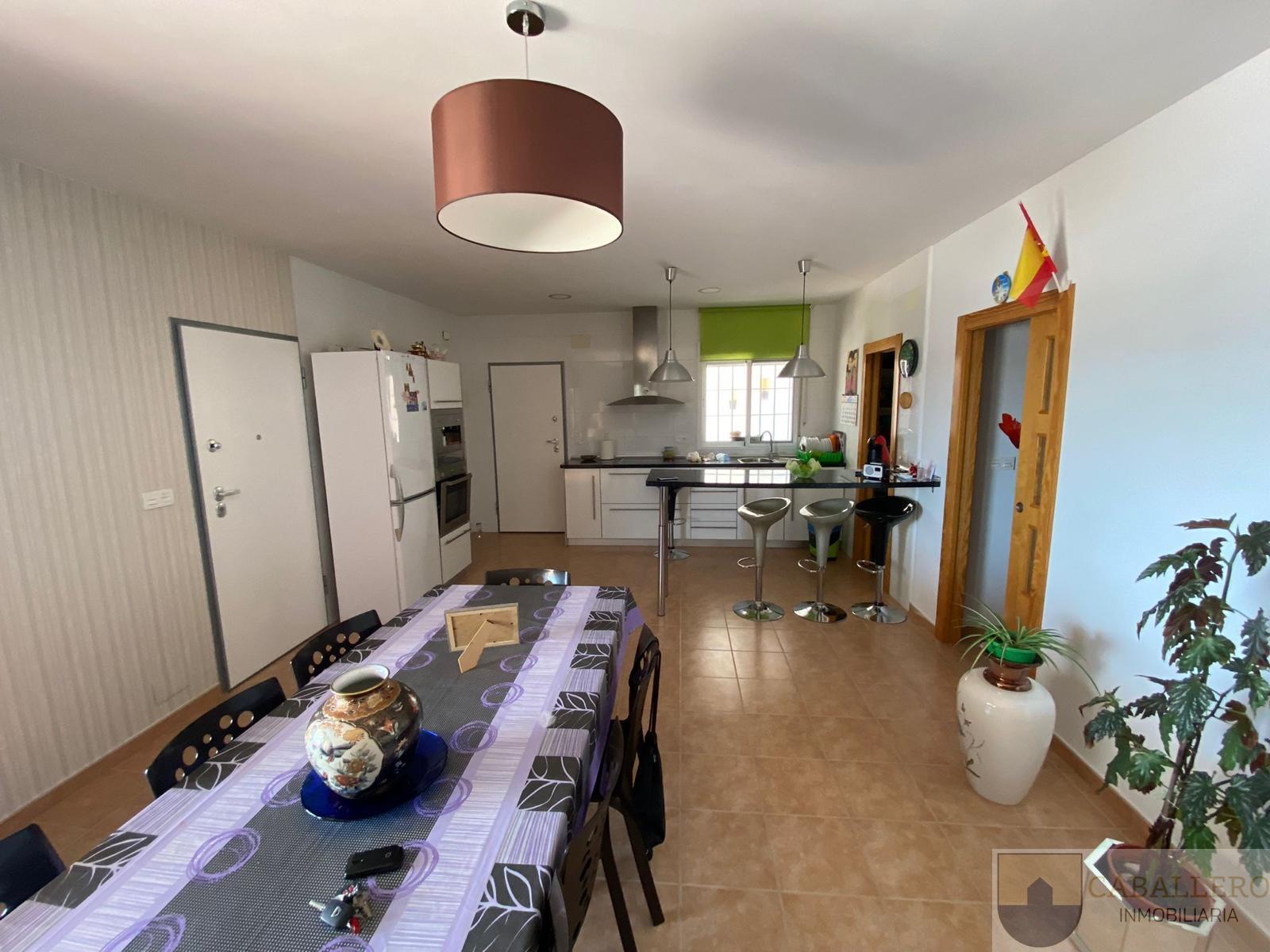 For sale of chalet in Murcia