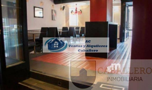 For share of commercial in Murcia
