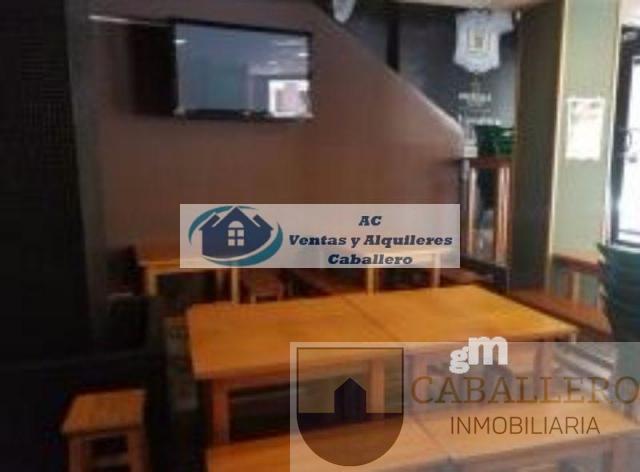 For share of commercial in Murcia