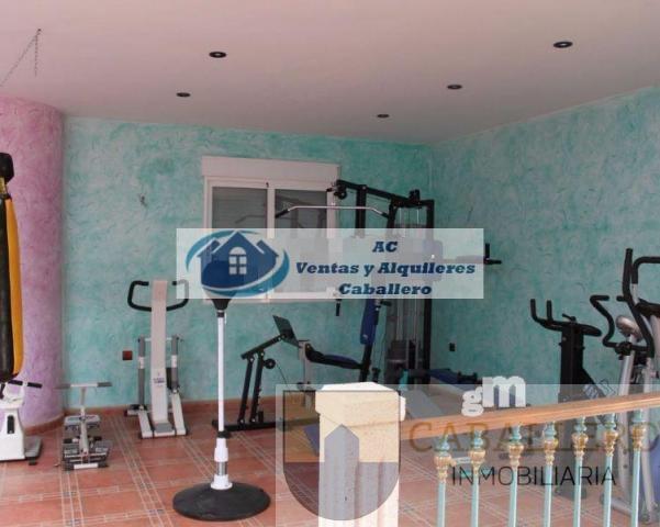 For sale of chalet in Murcia