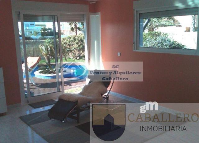 For sale of chalet in La Manga del Mar Menor