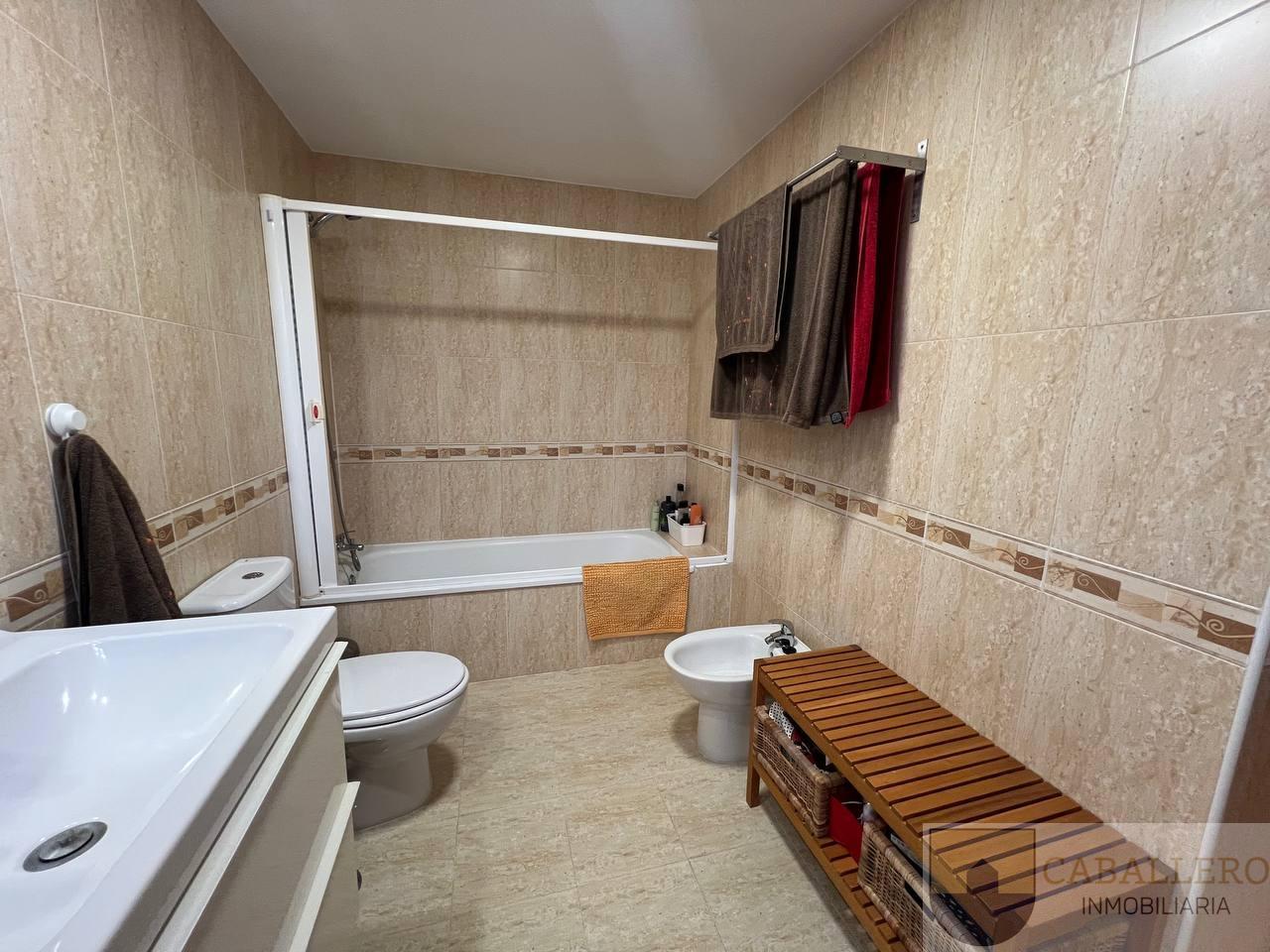 For sale of duplex in Murcia