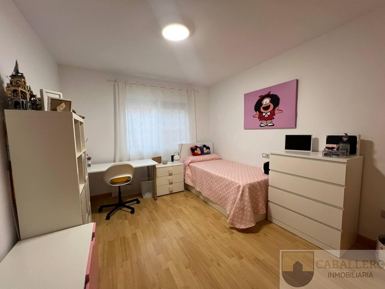 For sale of duplex in Murcia