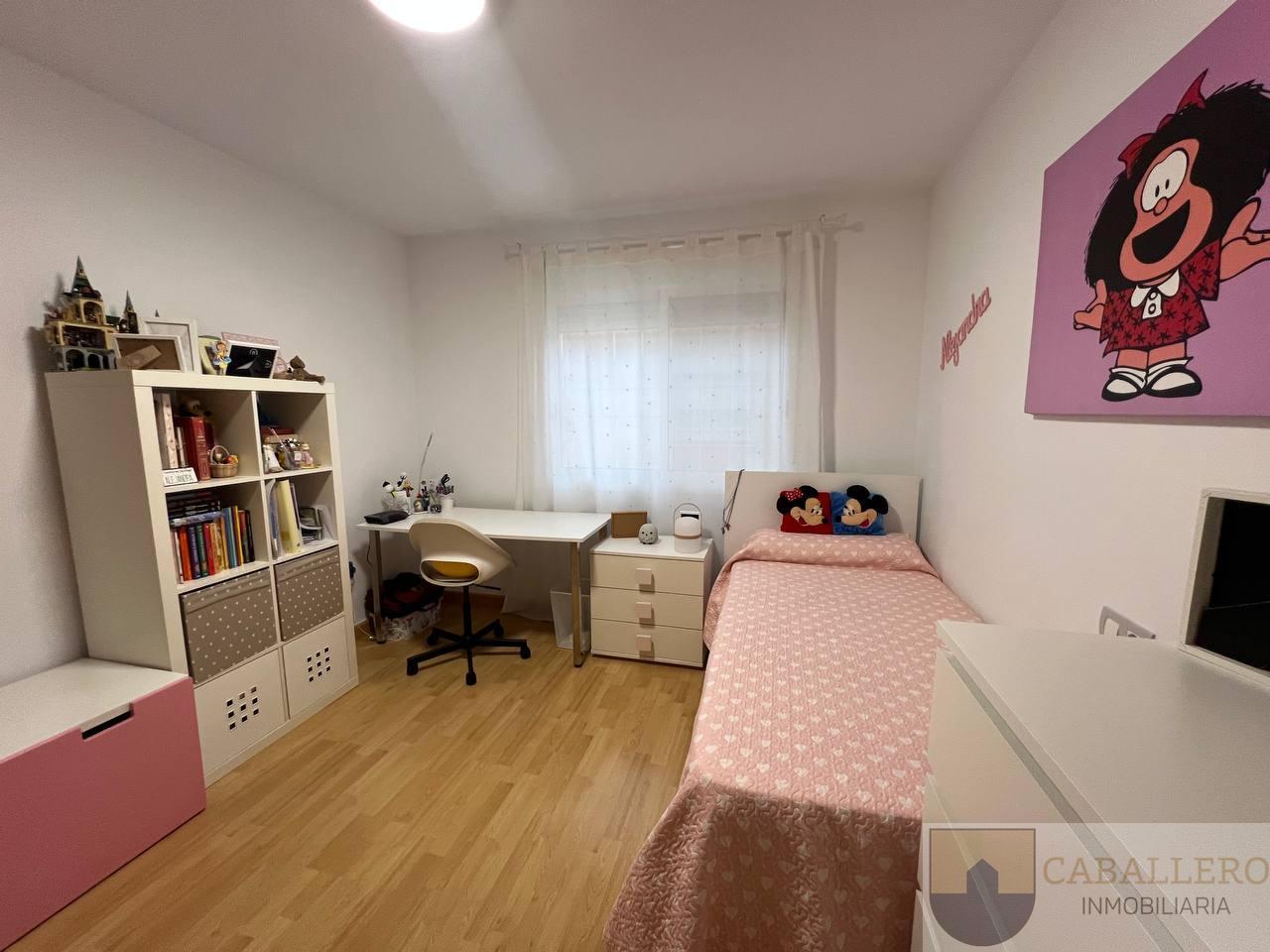 For sale of duplex in Murcia