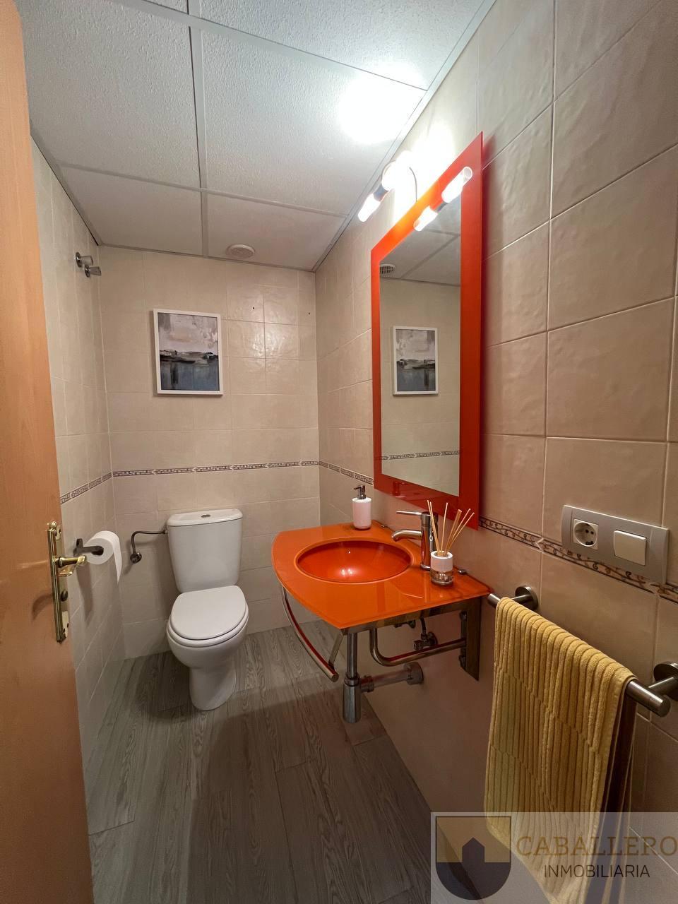 For sale of duplex in Murcia