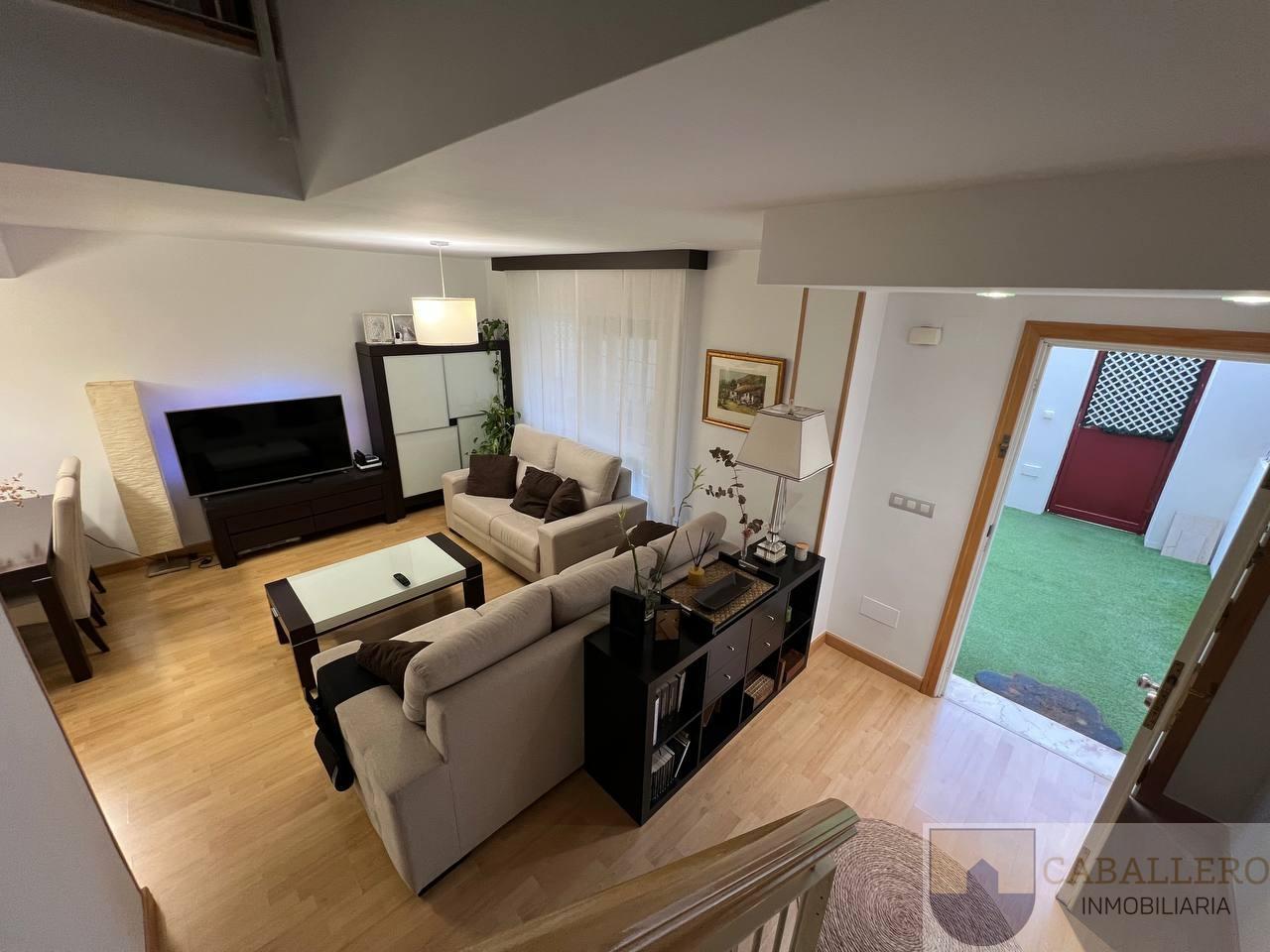 For sale of duplex in Murcia