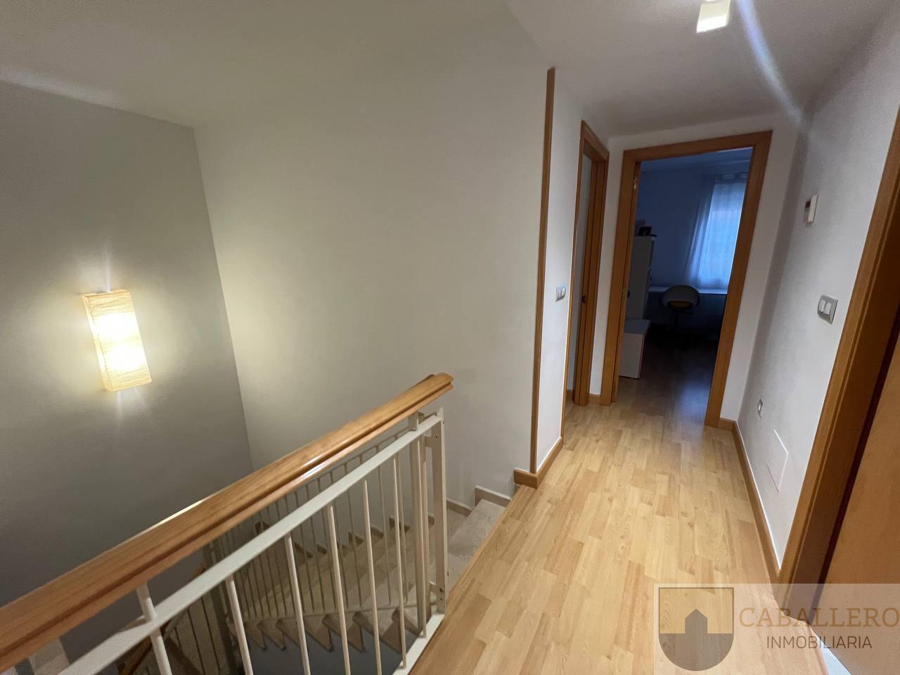 For sale of duplex in Murcia