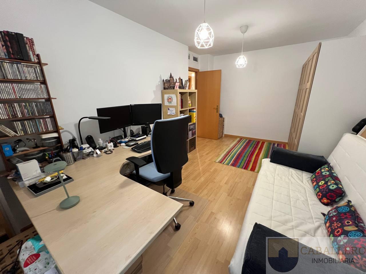 For sale of duplex in Murcia