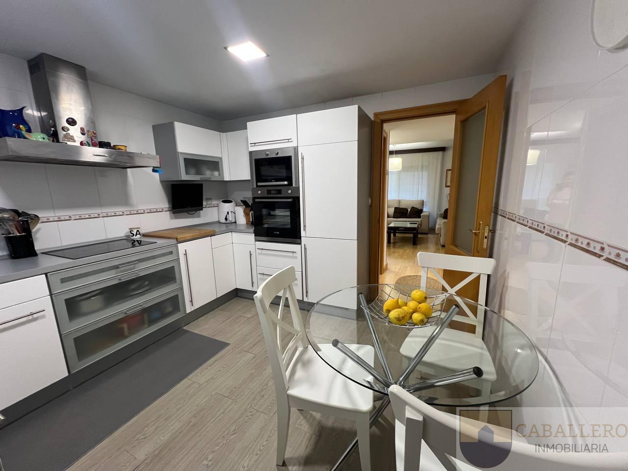 For sale of duplex in Murcia