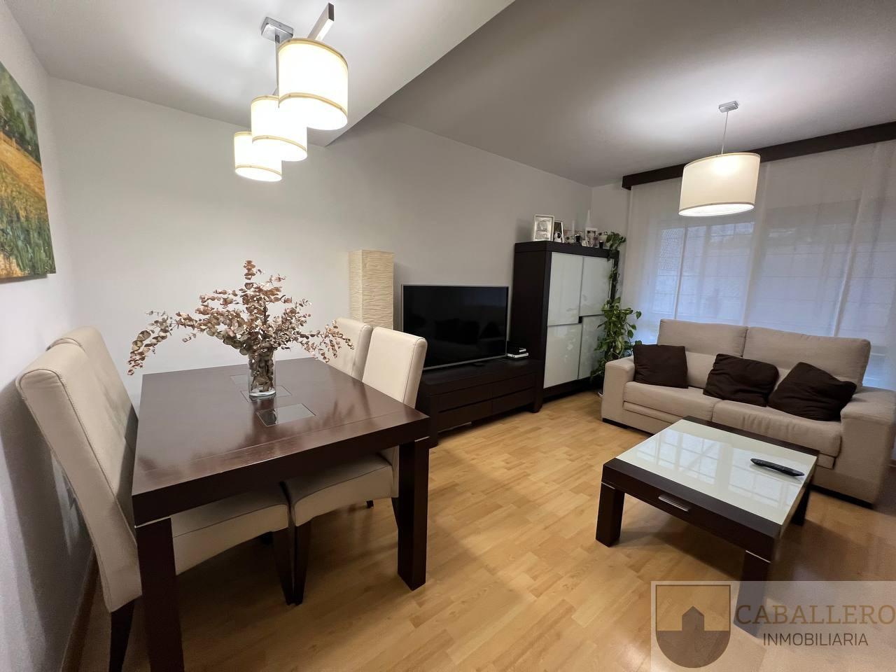 For sale of duplex in Murcia