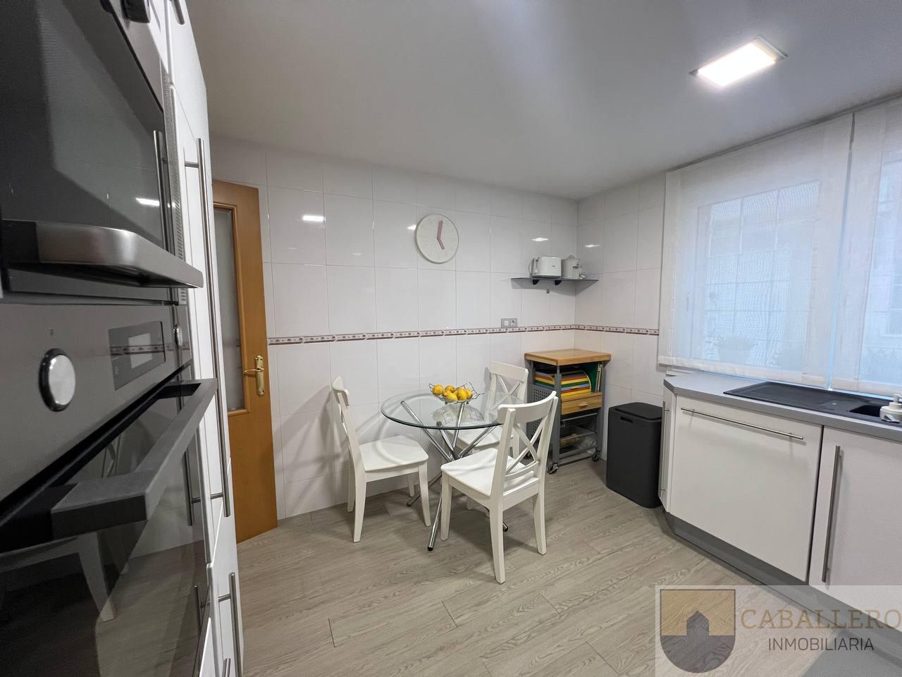For sale of duplex in Murcia