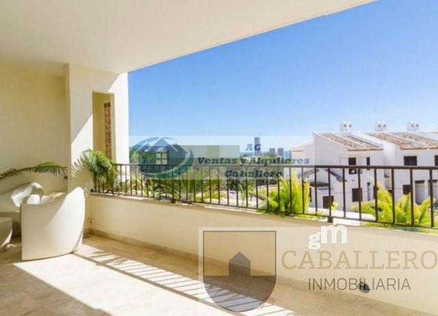 For sale of duplex in Finestrat