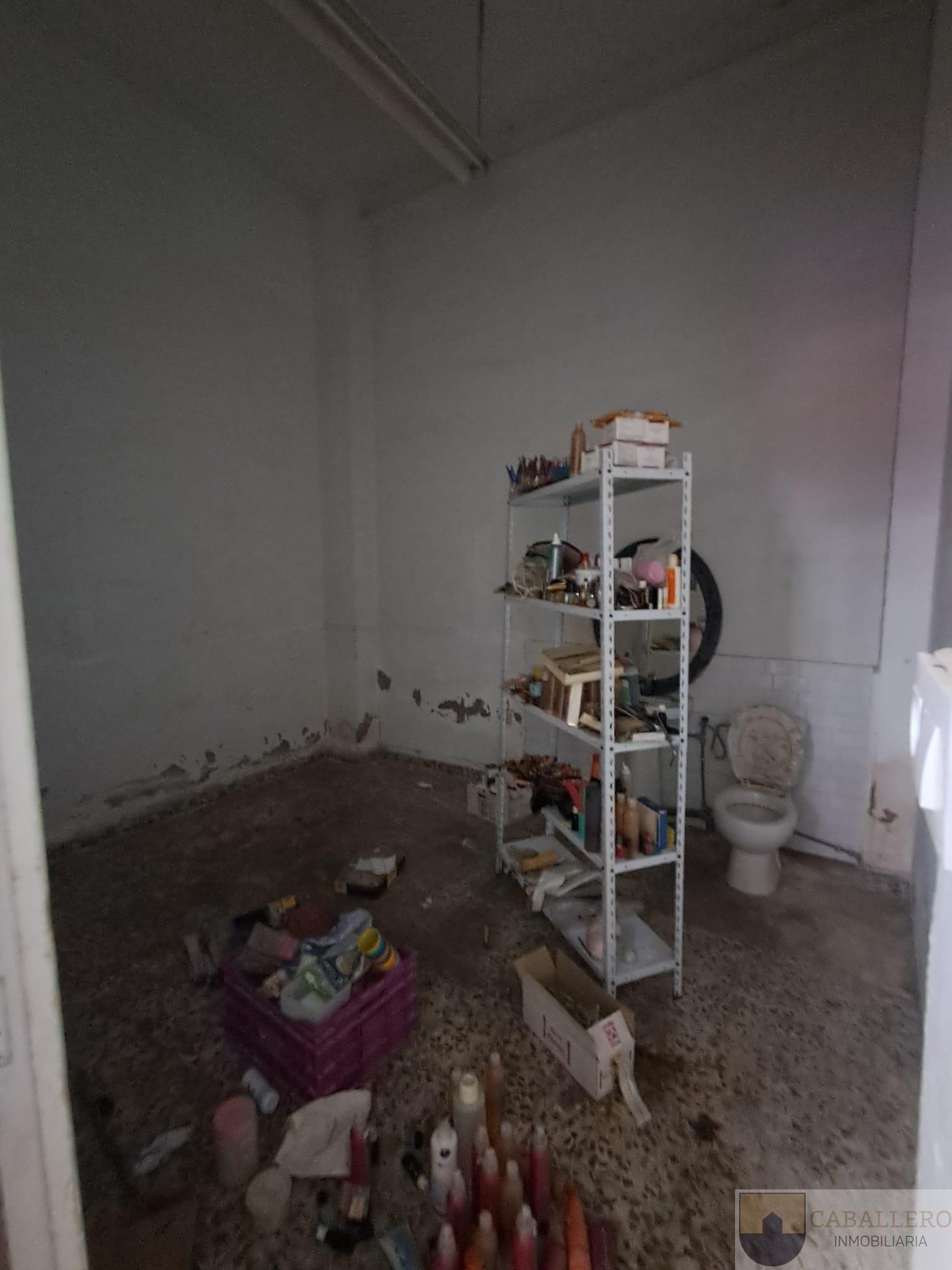 For rent of commercial in Murcia