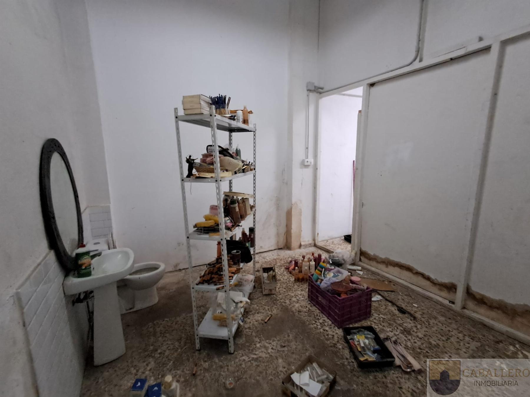 For rent of commercial in Murcia
