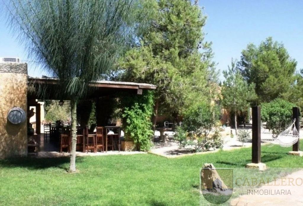 For sale of chalet in Murcia