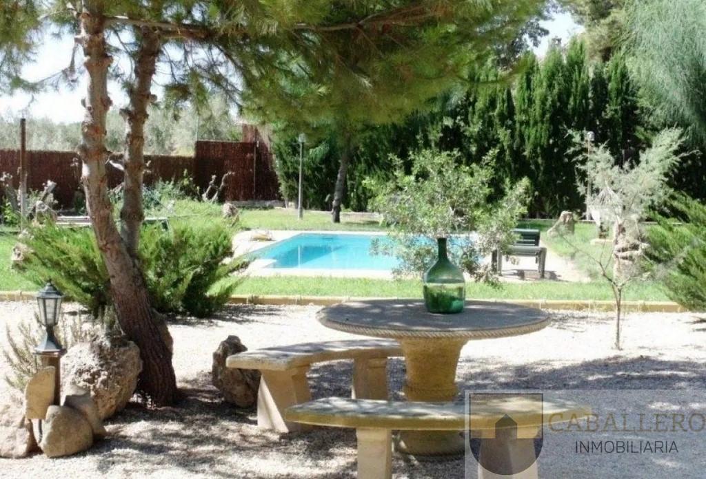 For sale of chalet in Murcia