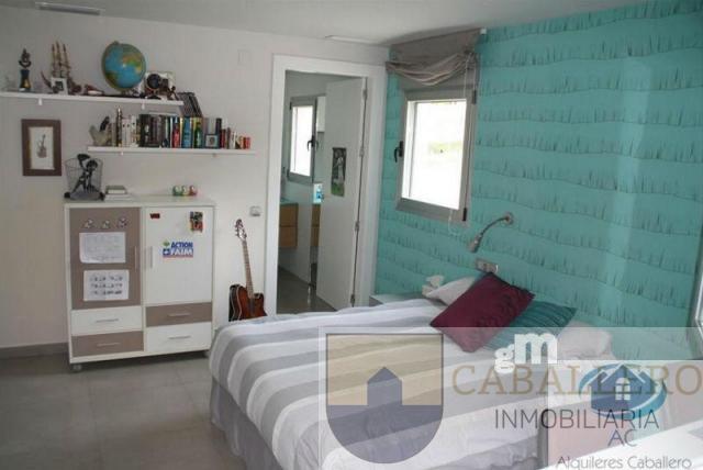 For sale of chalet in Murcia