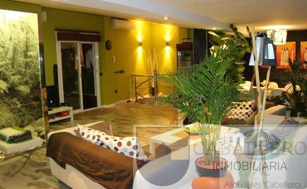 For sale of penthouse in Murcia