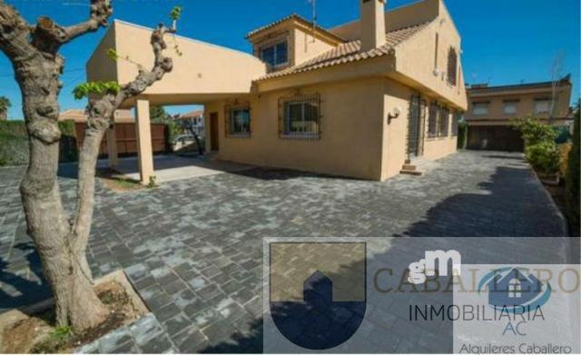 For sale of chalet in Murcia