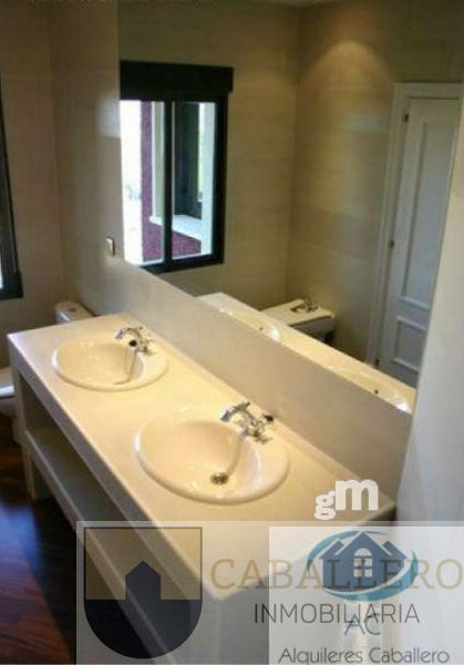 For sale of chalet in Murcia