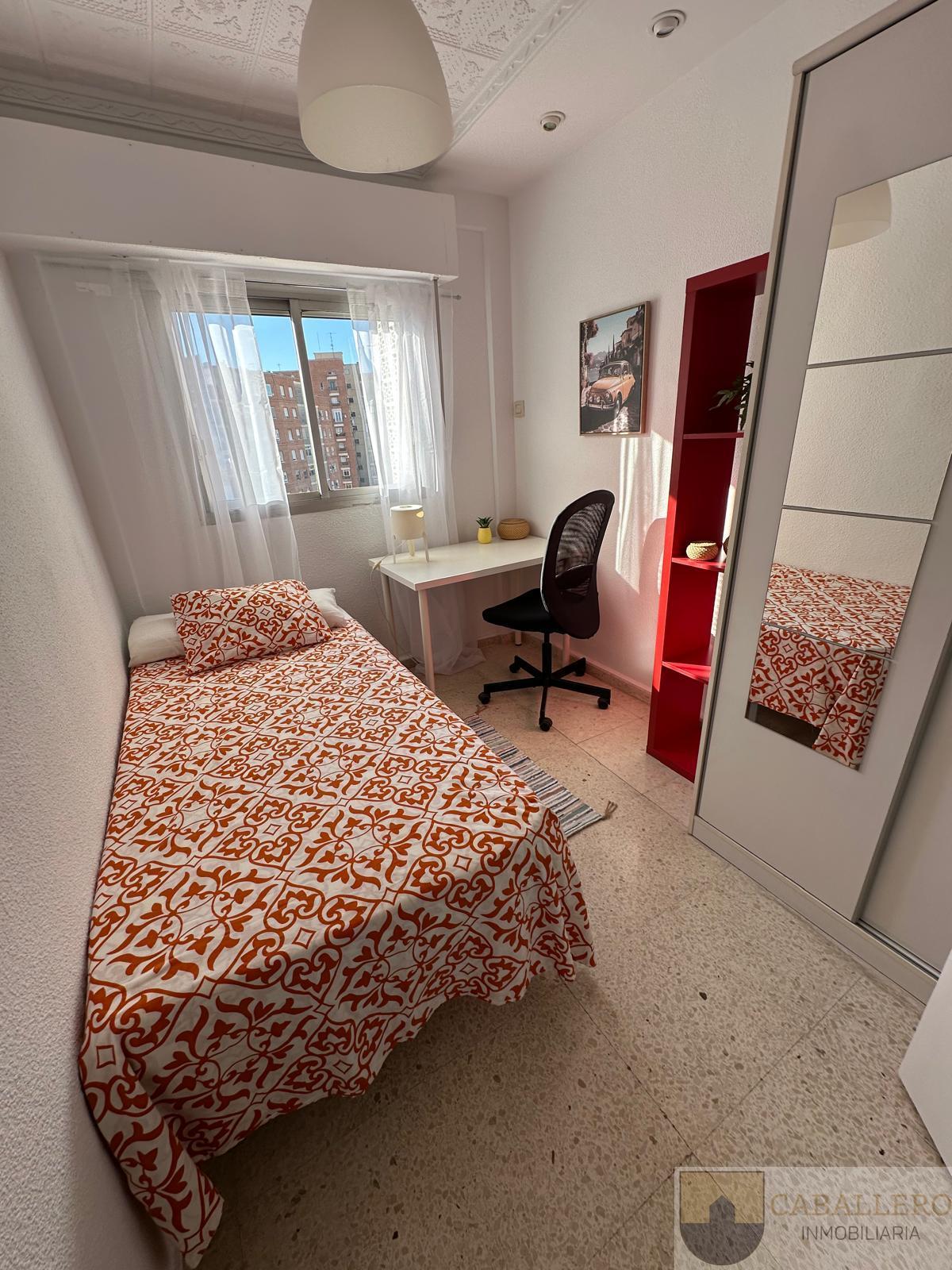 For rent of flat in Murcia