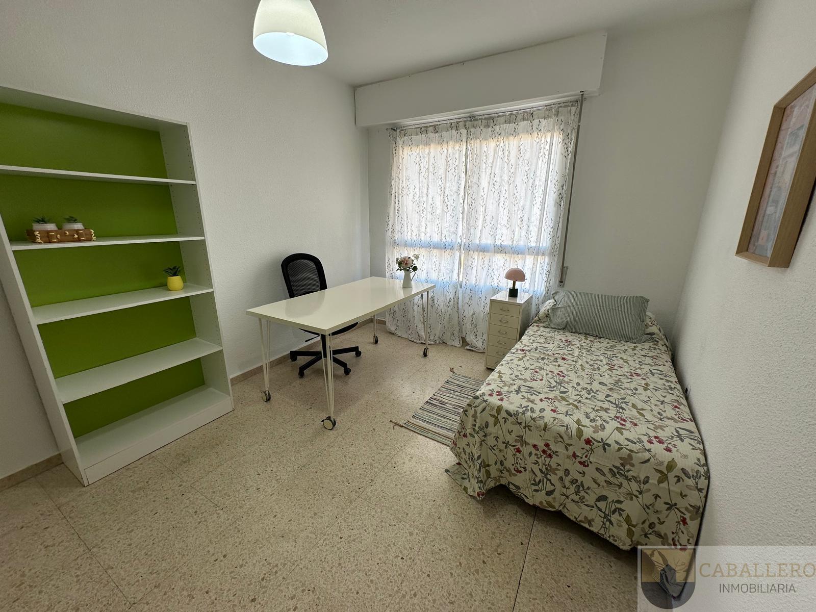 For rent of flat in Murcia