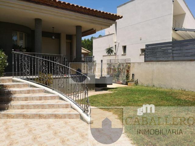 For sale of chalet in Murcia