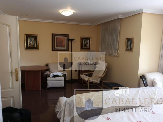 For sale of chalet in Murcia