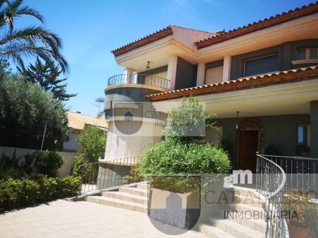For sale of chalet in Murcia
