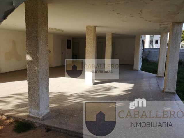 For sale of chalet in Alicante