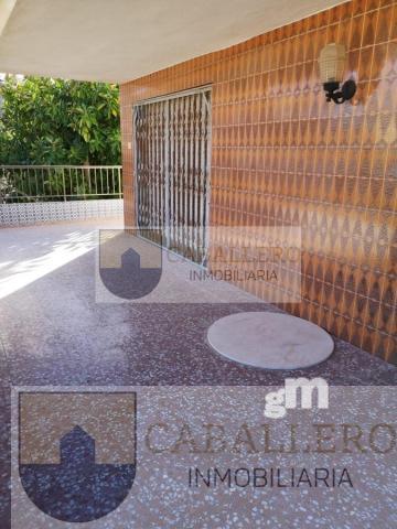 For sale of chalet in Alicante