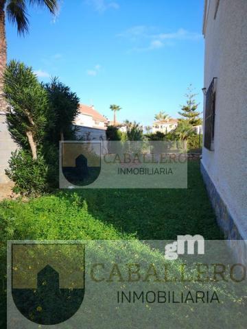 For sale of chalet in Alicante