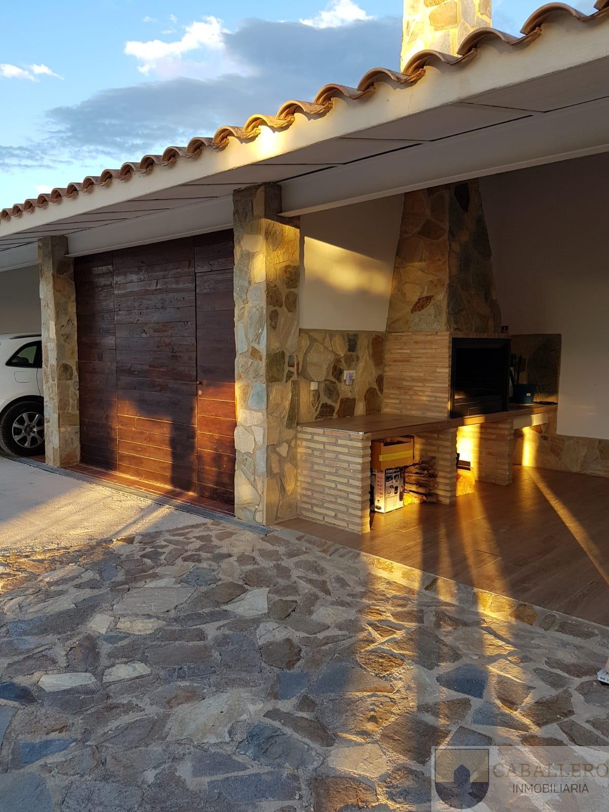 For sale of chalet in Murcia