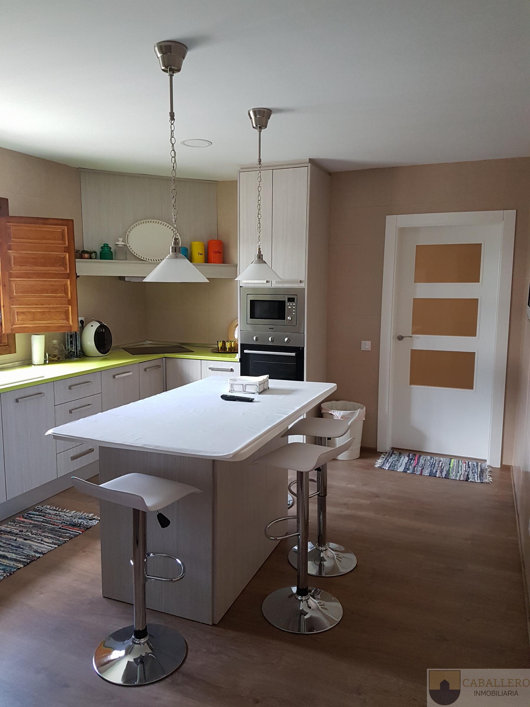 For sale of chalet in Murcia