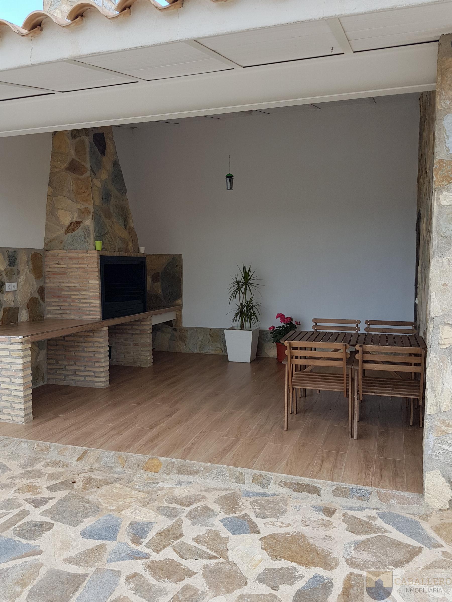 For sale of chalet in Murcia