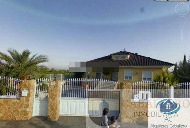 For sale of chalet in Murcia