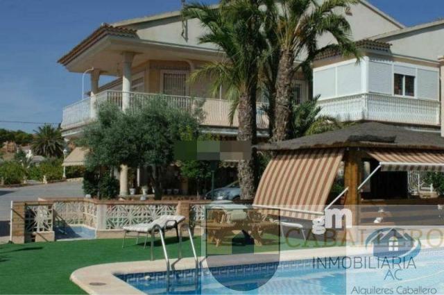 For sale of chalet in Murcia