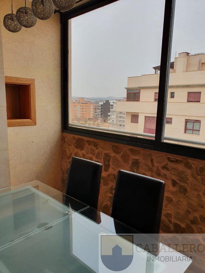 For sale of penthouse in Murcia