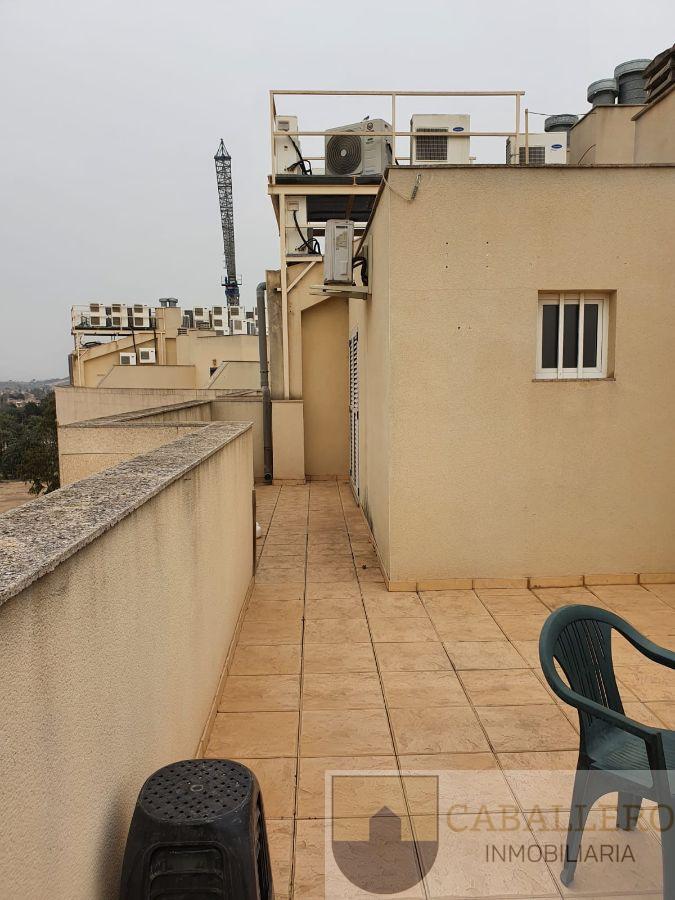 For sale of penthouse in Murcia