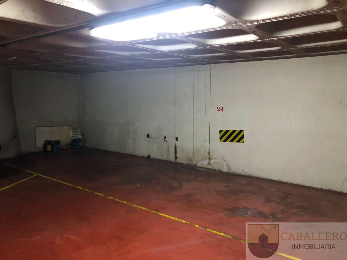 For sale of garage in Murcia