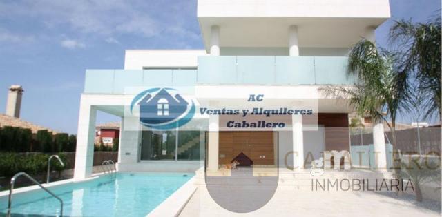For rent of chalet in Murcia