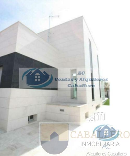 For rent of chalet in Murcia