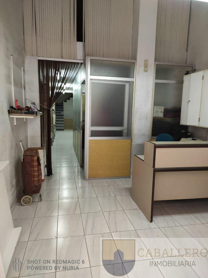 For sale of commercial in Murcia