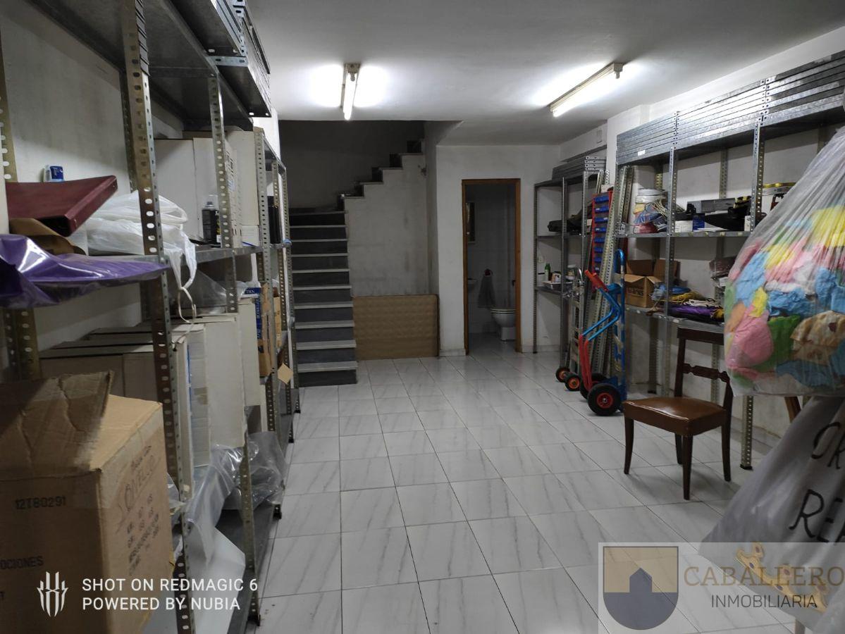 For sale of commercial in Murcia