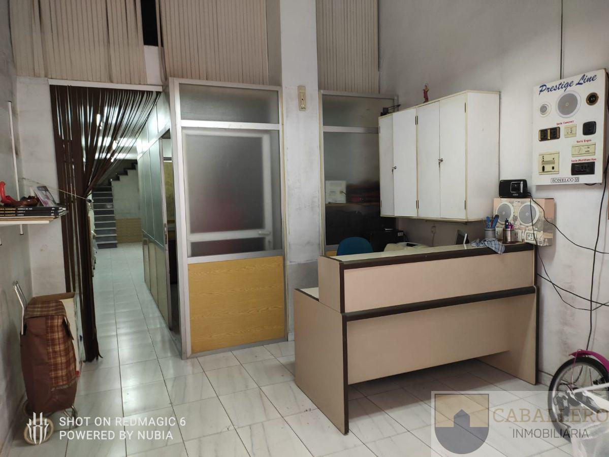 For sale of commercial in Murcia