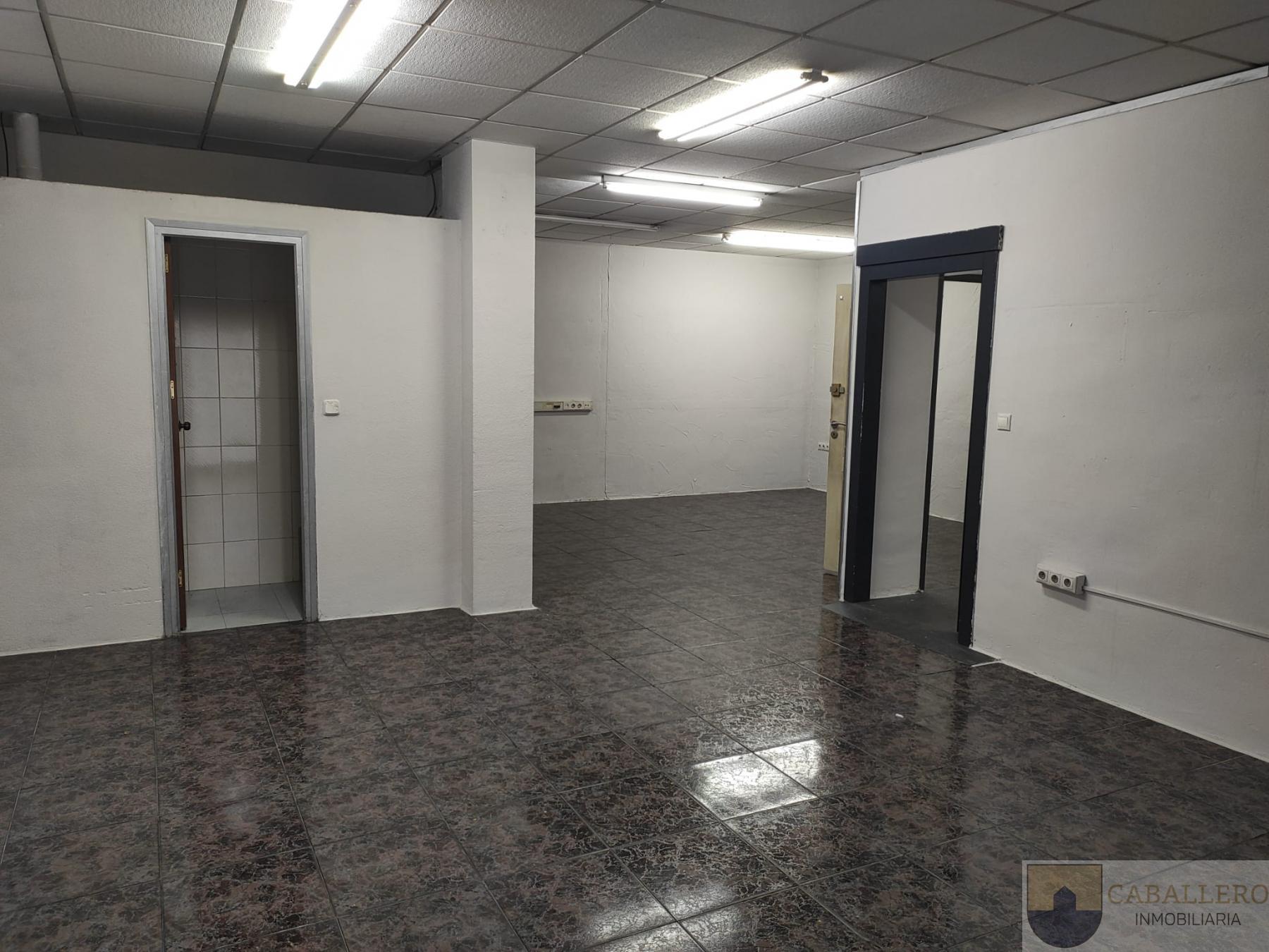 Venta de local comercial en Murcia