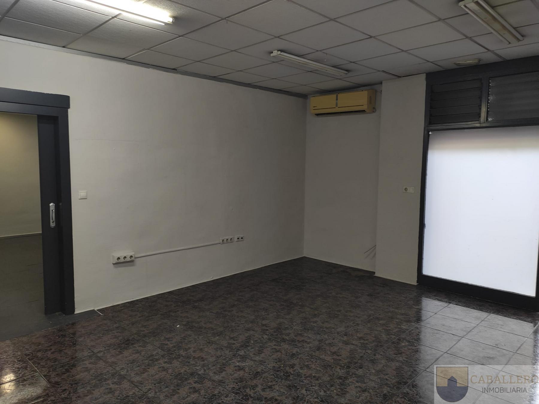 Alquiler de local comercial en Murcia