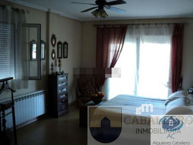 For sale of chalet in Murcia